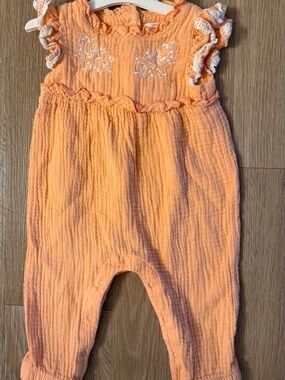 Cat&Jack Girl's Size 6-9 Months Peach Pant Romper With Flowers At Top